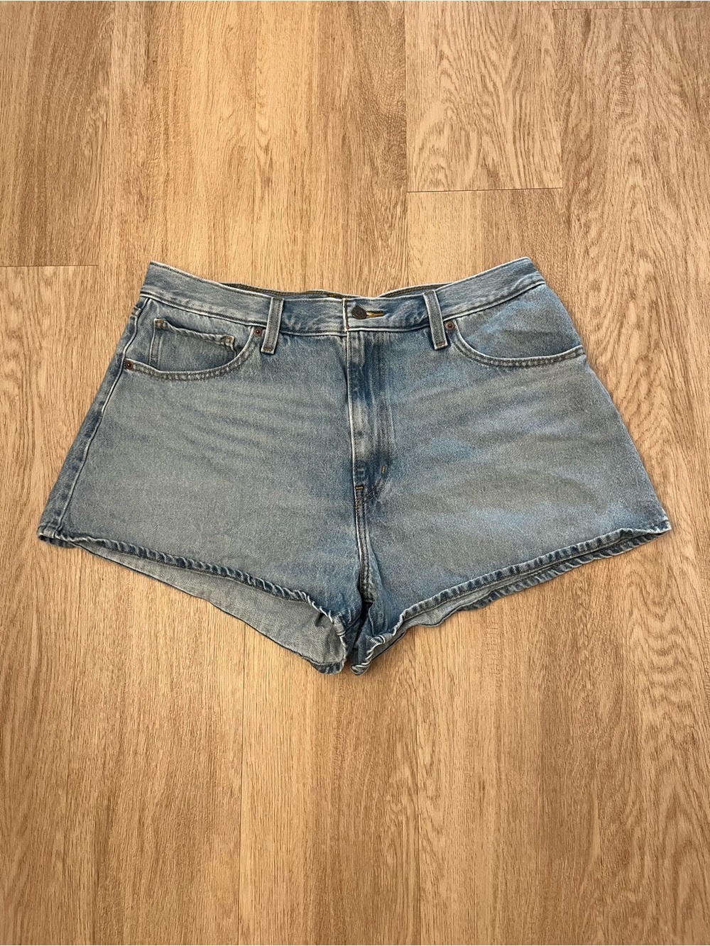levi’s jean shorts